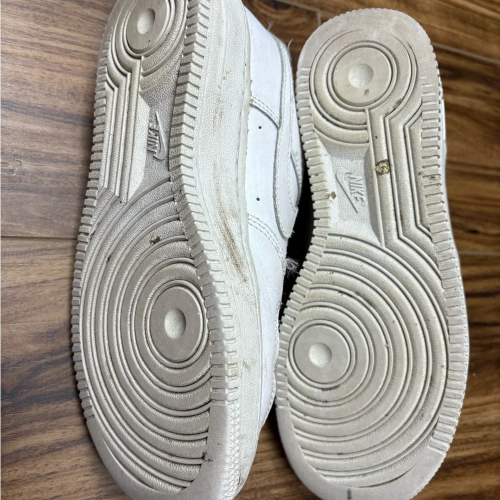 Nike Boys Air Force 1 Triple White Low Top Sneakers Shoes, Size 5Y